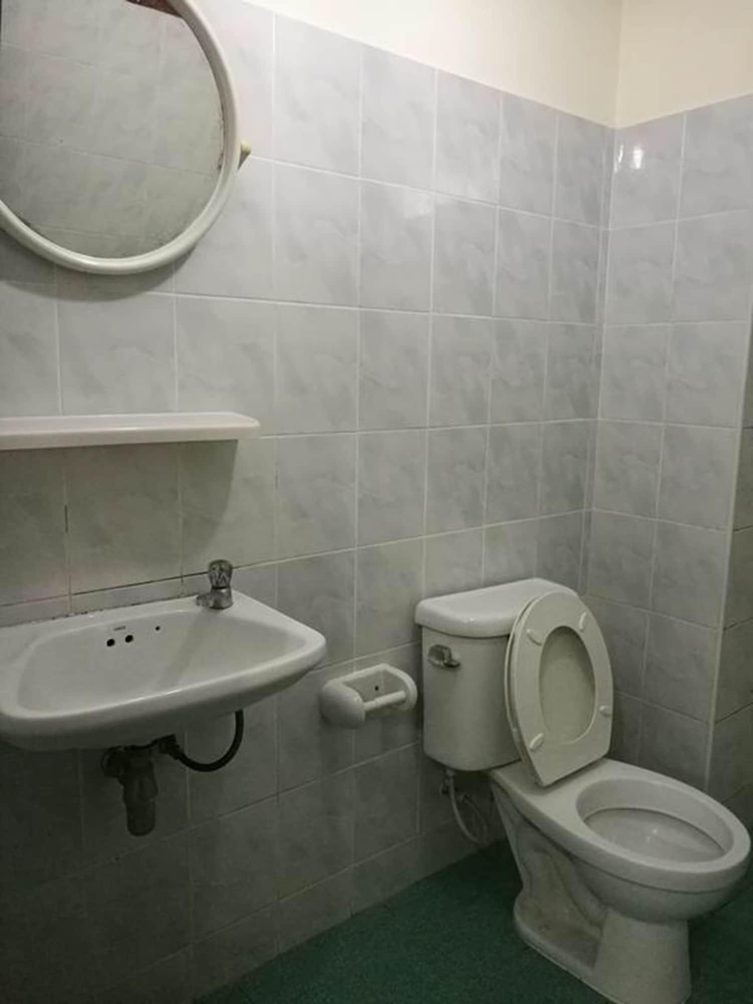 Soi 5 Apartment Pattaya Eksteriør billede