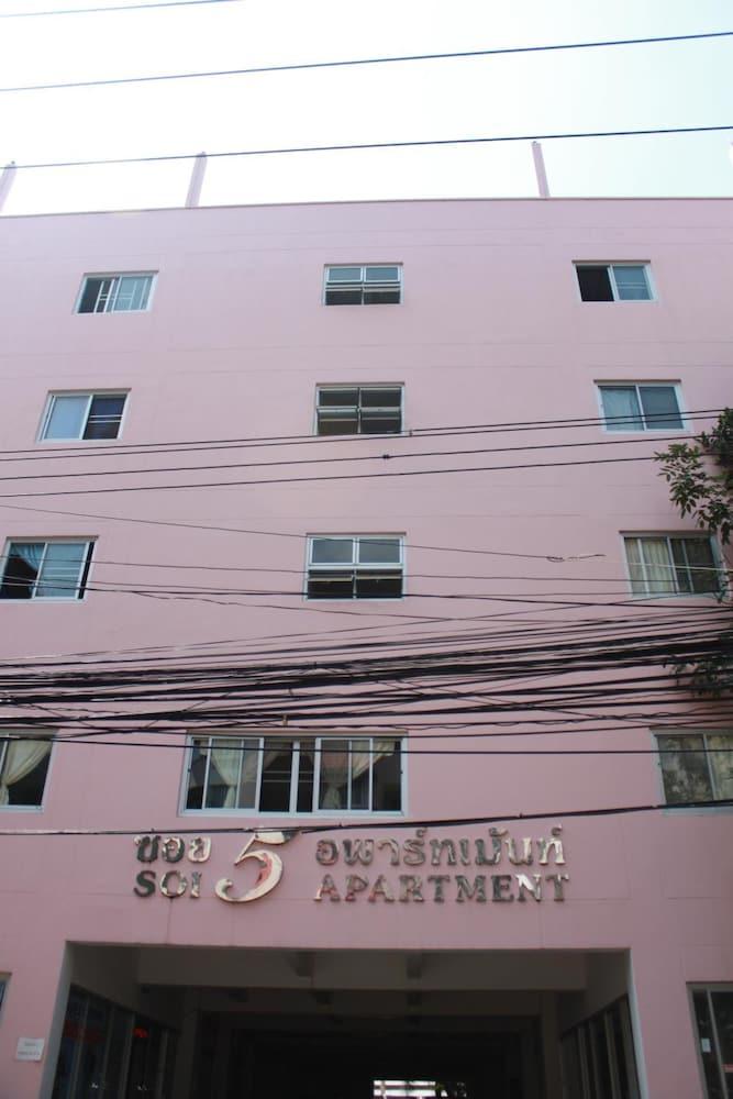 Soi 5 Apartment Pattaya Eksteriør billede