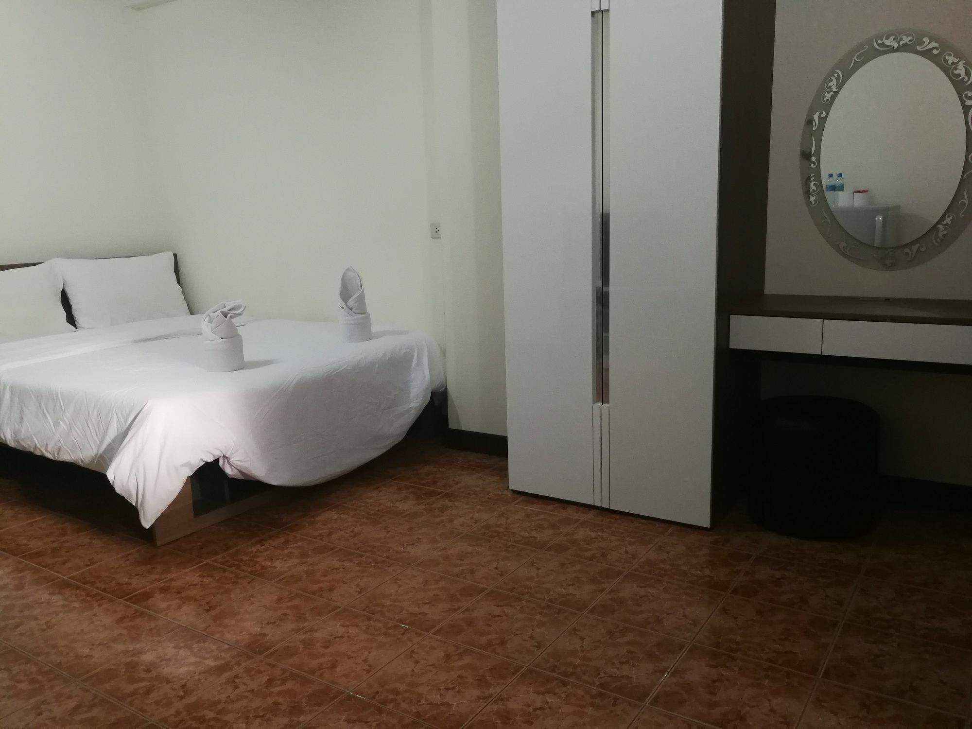 Soi 5 Apartment Pattaya Eksteriør billede